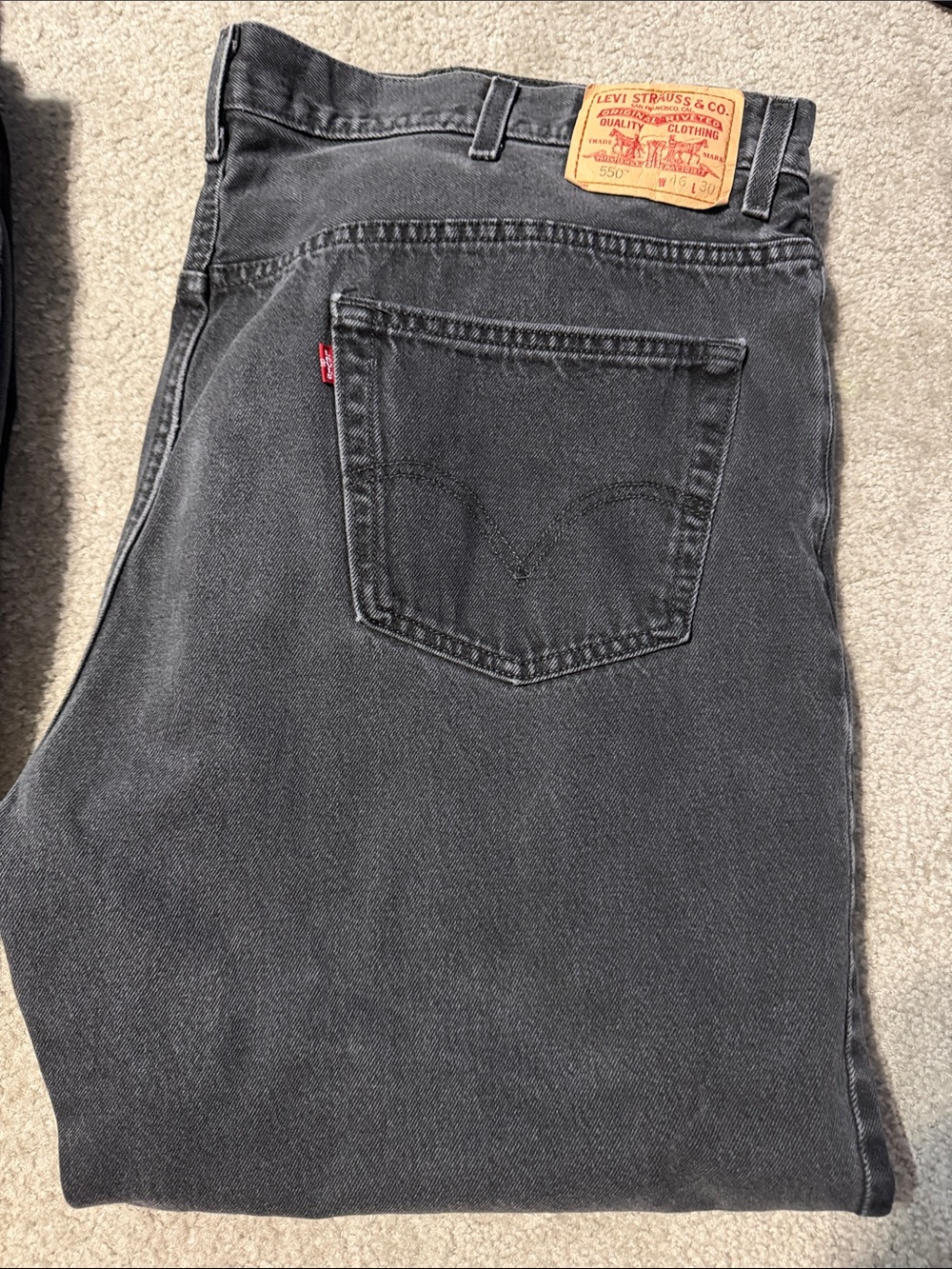 Levi's Men's Charcoal Straight Jeans